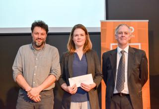 De gauche à droite: Le professeur Guy Chiasson, Amélie Dubé et le directeur, Paul Leduc Browne
