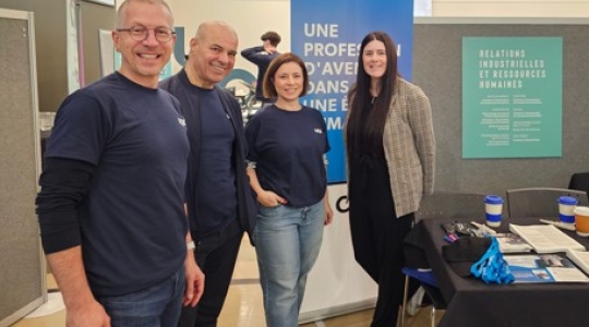 Les professeur.es Valérie Lederer, Ali Béjaoui et Jean-Paul Dautel, accompagnés de Mme Mélani Proulx St-Laurent, étudiante au doctorat