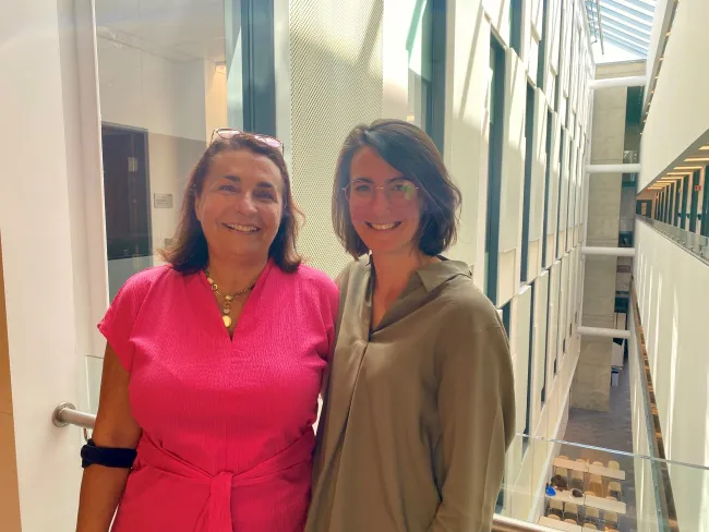 De gauche à droite : Nathalie Barussaud et Adeline Audrerie, directrice du Module de droit.