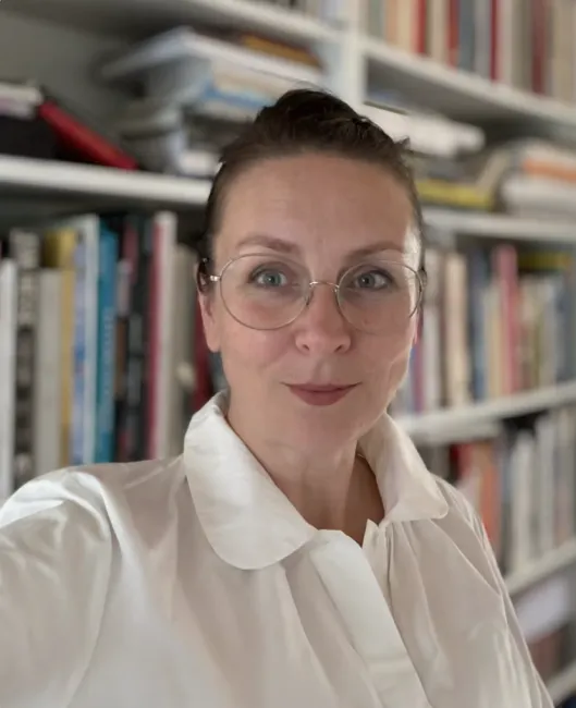 Hanna B. Hölling